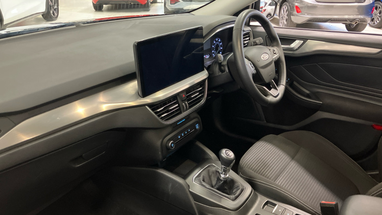 Ford Focus 1.0 EcoBoost Titanium 5dr Petrol Estate